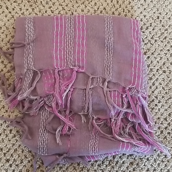 Bundle of scarves! - Picture 6 of 7